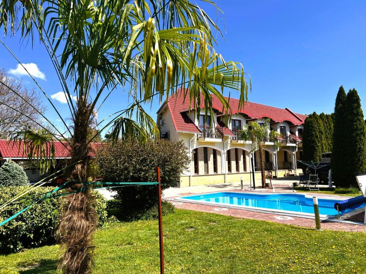 Bajor Panzio Buek-Buekfuerdo, Adults Friendly 12 Plus Экстерьер фото