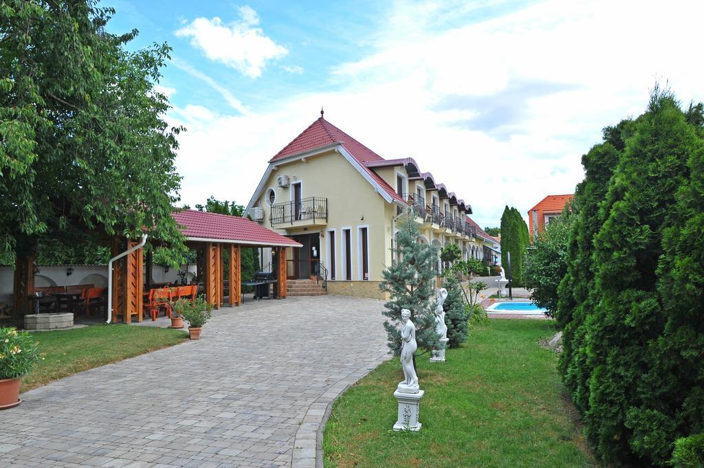 Bajor Panzio Buek-Buekfuerdo, Adults Friendly 12 Plus Экстерьер фото