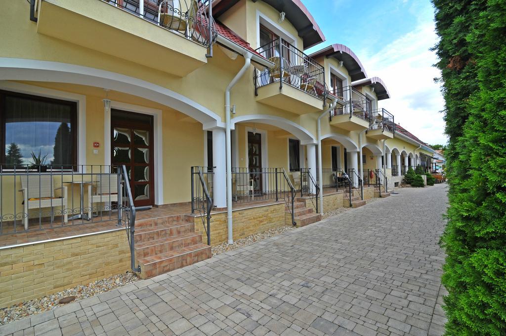 Bajor Panzio Buek-Buekfuerdo, Adults Friendly 12 Plus Экстерьер фото