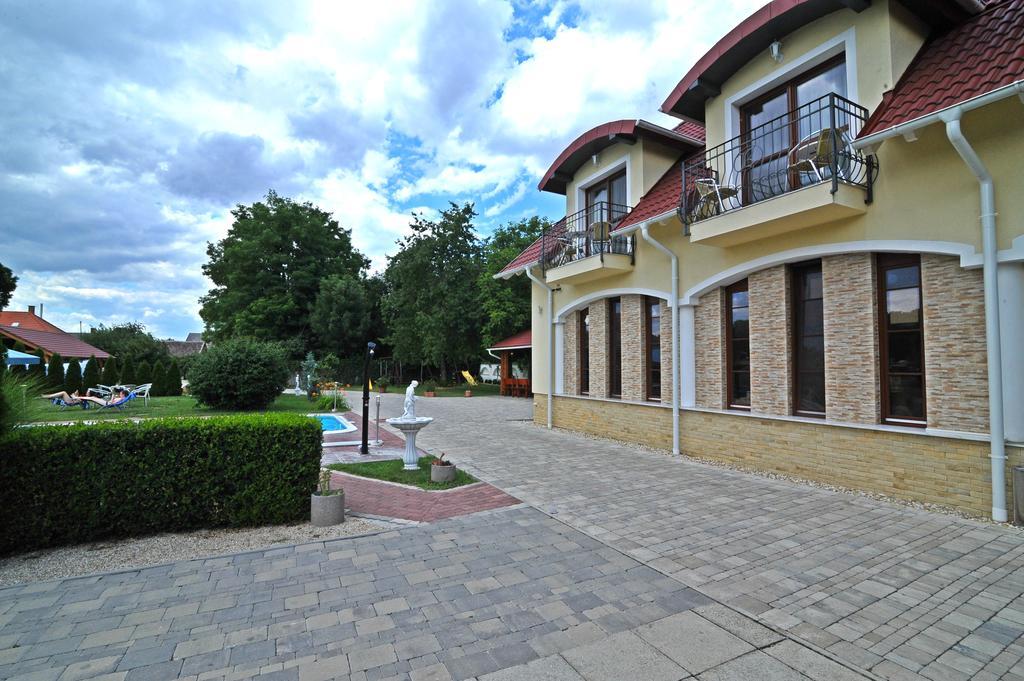 Bajor Panzio Buek-Buekfuerdo, Adults Friendly 12 Plus Экстерьер фото